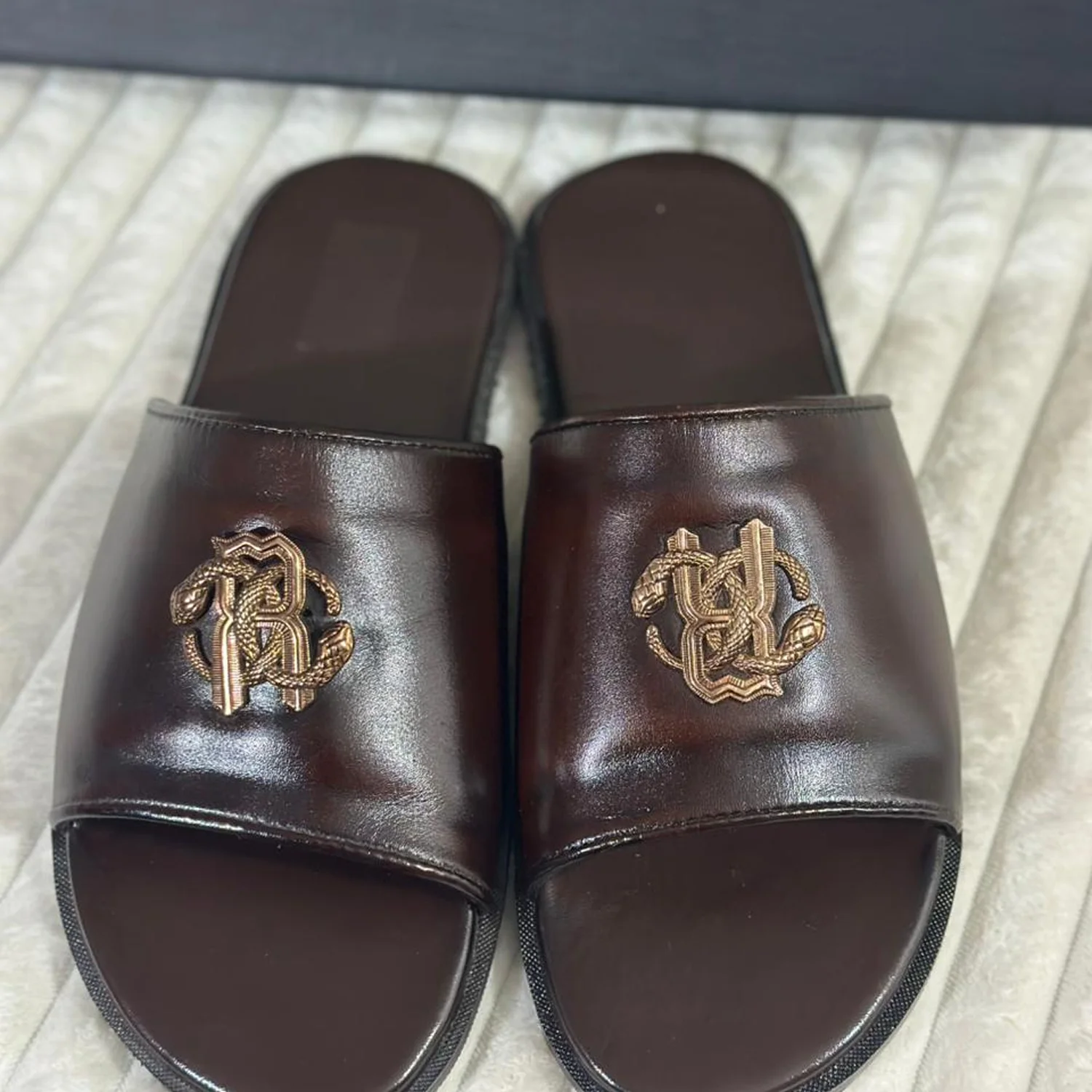 the-apex-burgundy-10